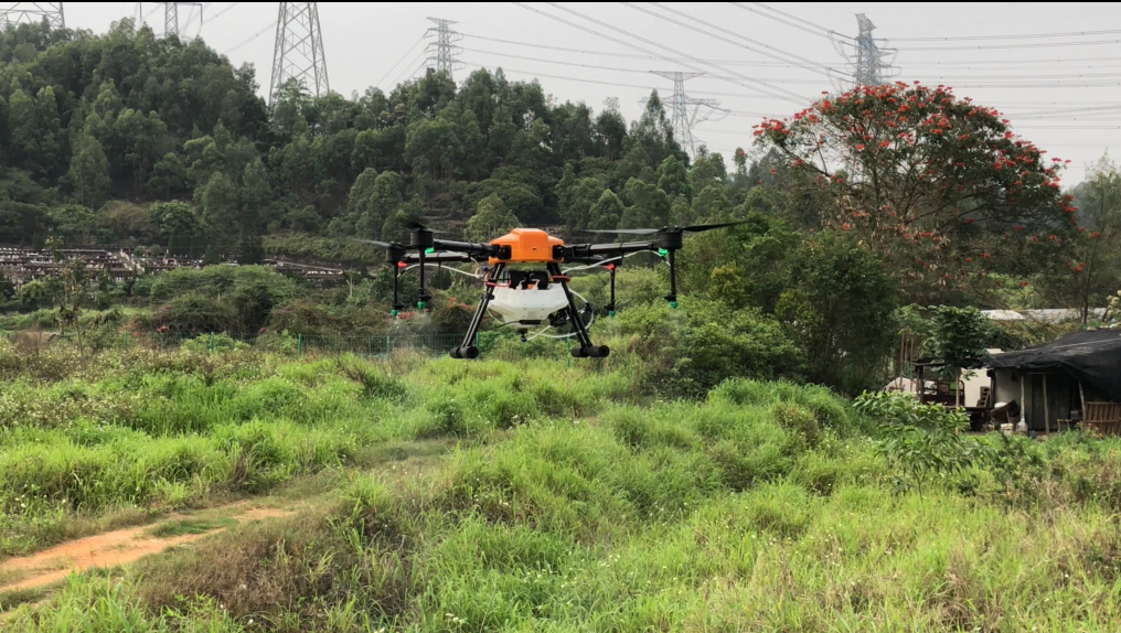 無人機植保作業(yè)，高效安全
