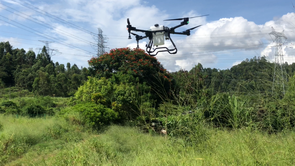 植保無人機打藥，更安全 效率更高